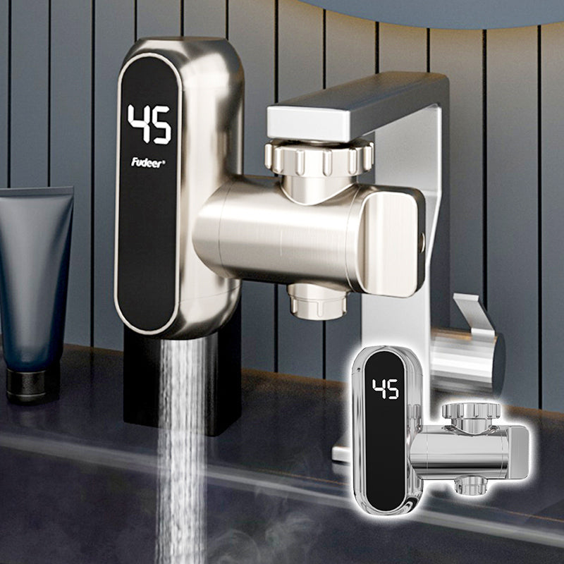 Aucune installation de robinet d'eau chaude électrique avec affichage numérique