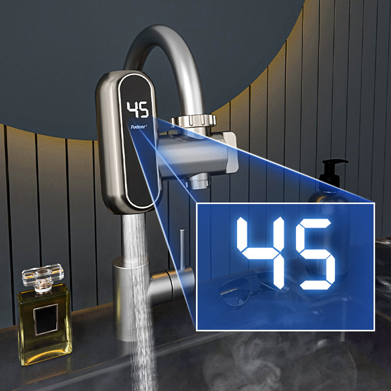 Aucune installation de robinet d'eau chaude électrique avec affichage numérique