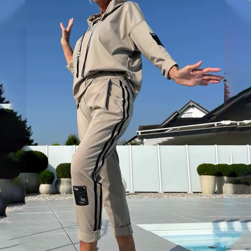 Women’s Hoodie & Jogger Pants 2-Piece Casual Set