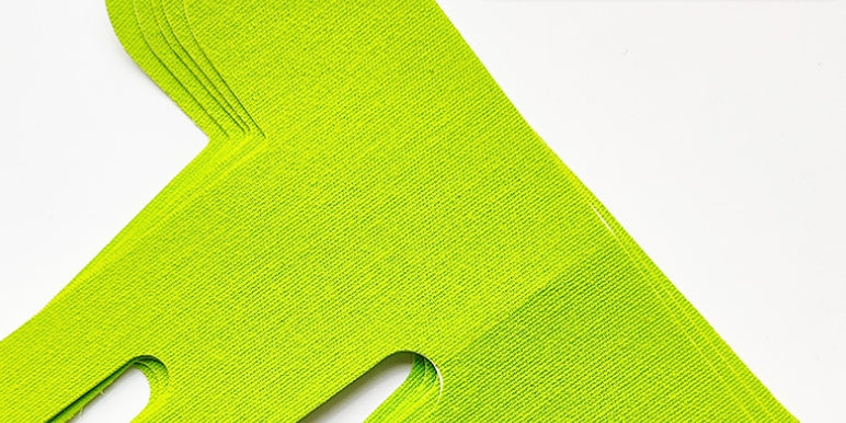 Vnaprej izrezan kineziološki trak za kolena