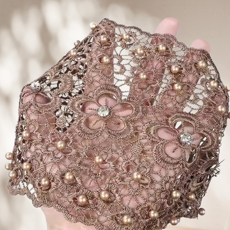 Naiste lilleline pitsist pearätt