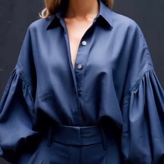 Vienkrāsains atloks ar garām piedurknēm brīvs krekls un ikdienas platu bikšu komplekts