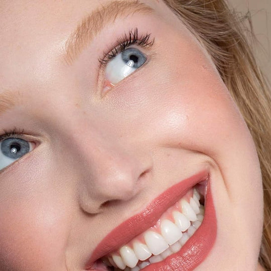 Vandeniui atsparus Volume & Curl Metal Strypo tušas