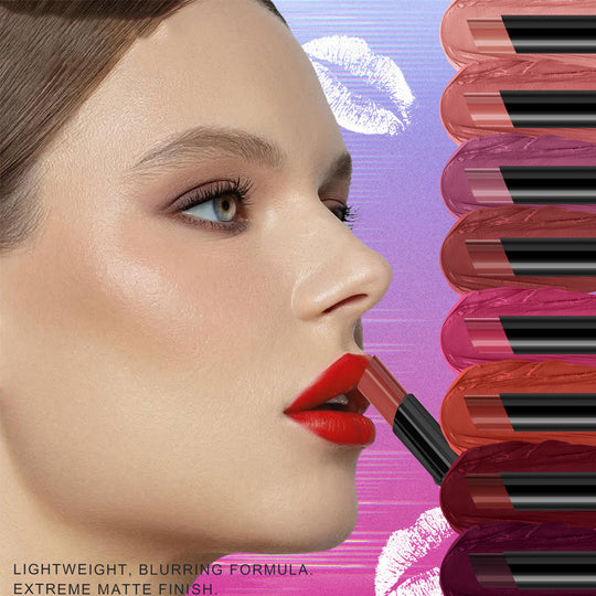 Mat vodoodporna kotna šminka za ustnice