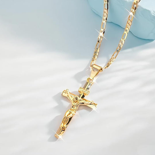 ✝️ ✨ Gold Crucifix Necklace – Detailed INRI Motif, Adjustable Figaro Chain & Hypoallergenic Finish 💛
