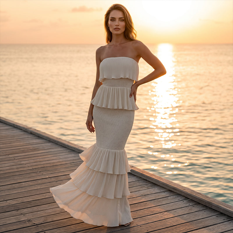 ✈️LAST DAY FREE SHIPPING💃Women’s Strapless Tiered Ruffle Smocked Dress