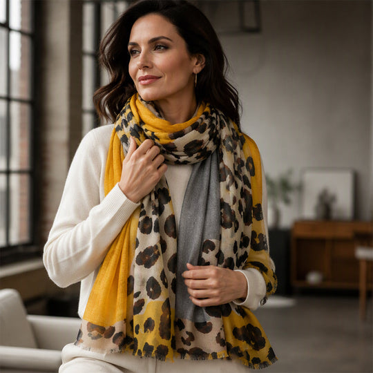 🧣 Versatile Lightweight Leopard Print Shawl Scarf