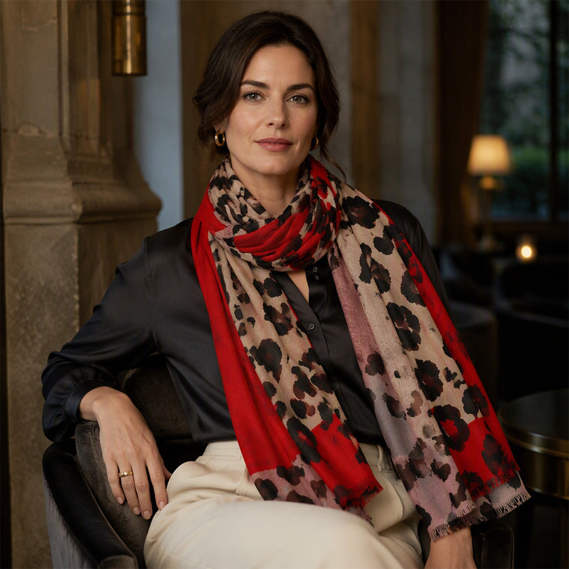 🧣 Versatile Lightweight Leopard Print Shawl Scarf